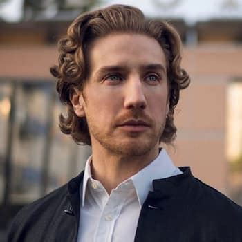 Eugenio Siller Bio, Wiki, Age, Wedding, Novelas, and。